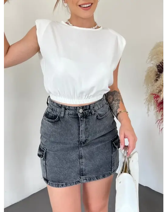 Omarı Beli Lastikli Omuzları Vatkalı Beyaz Bluz