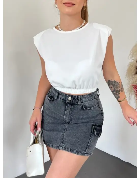 Omuzları Vatkalı Beli Lastikli  Bluz -Beyaz