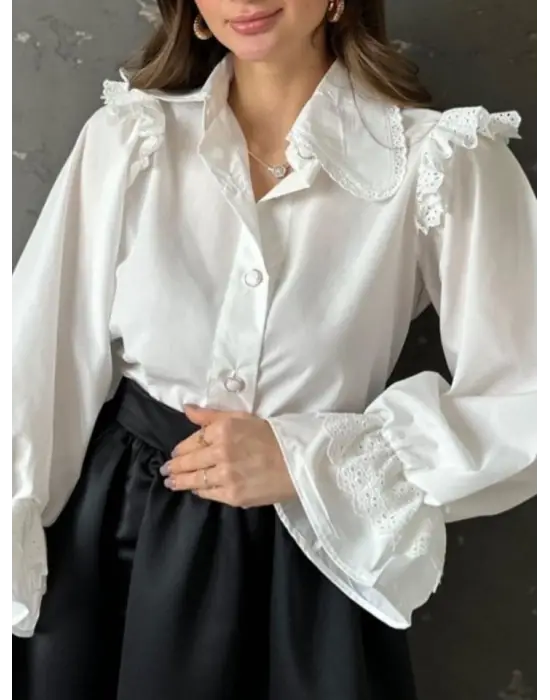 Omuzu Fırfırlı Fistolu Kolu Lastikli Düğmeli Gömlek -Beyaz