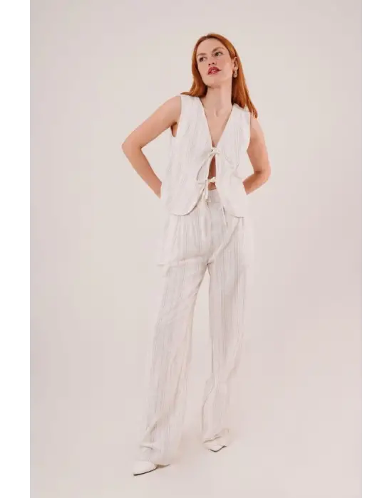 Ön Bağlama Detaylı Yelek Ve Pantolon Ekru Çizgili İkili Takım