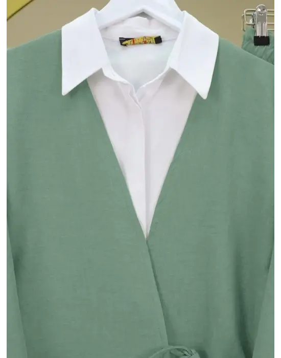 Omarı Eşsiz Stil: Mint Rengi Kimono Takımı