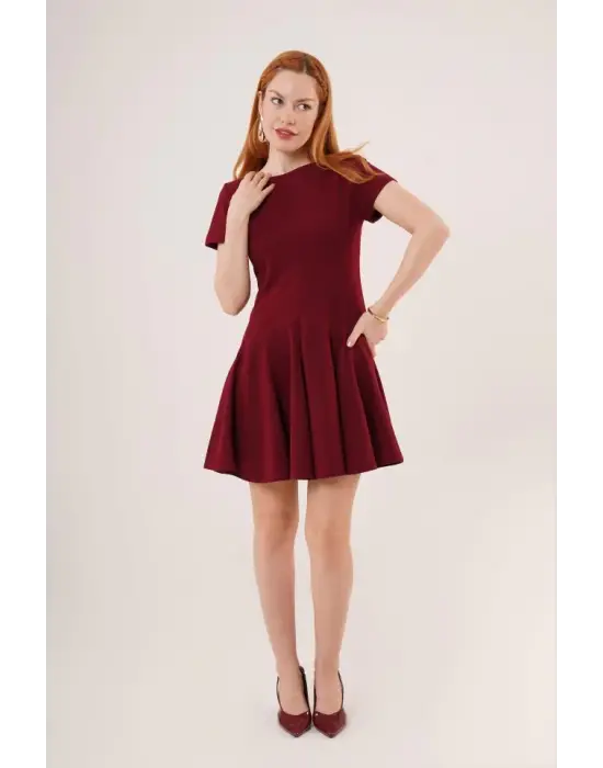 Önden Dikiş Detaylı Çan Model Bordo Elbise
