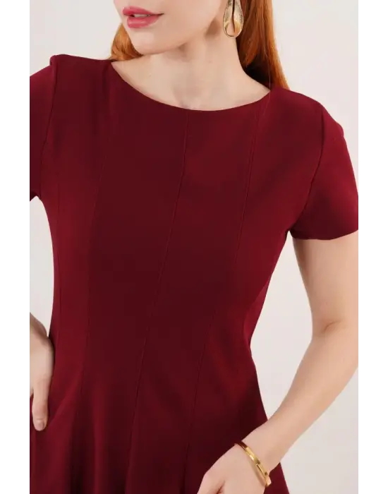 Önden Dikiş Detaylı Çan Model Bordo Elbise