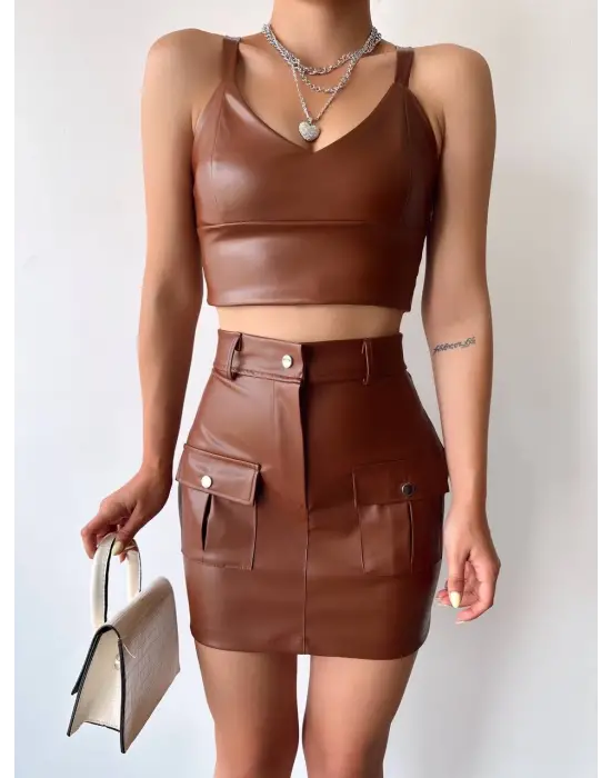 Önden iki cepli deri etek kahve h240040