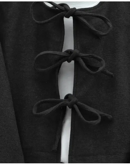 Önü Bağcıklı Etekli Kaşe Takım  -Siyah