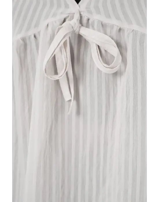 Önü Bağcıklı Uzun Kol Bluz 946 - Ekru