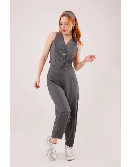 Önü Düğmeli Gri Yelek