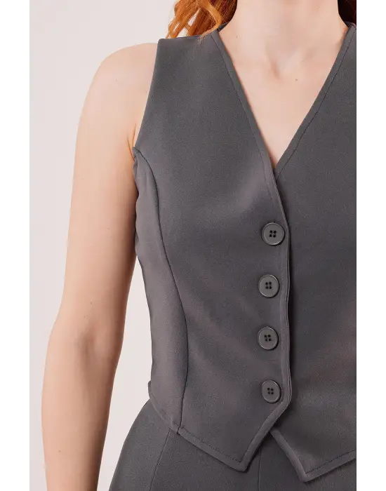 Önü Düğmeli Gri Yelek