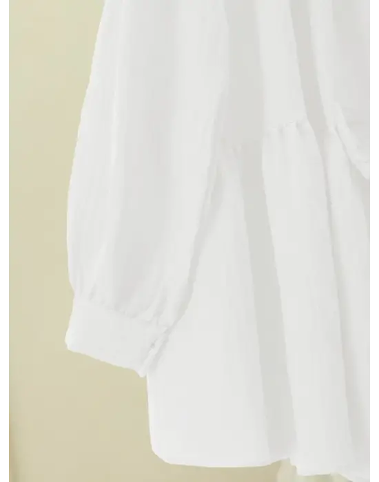 Omarı Şık Fiyonk Detaylı Beyaz Gömlek