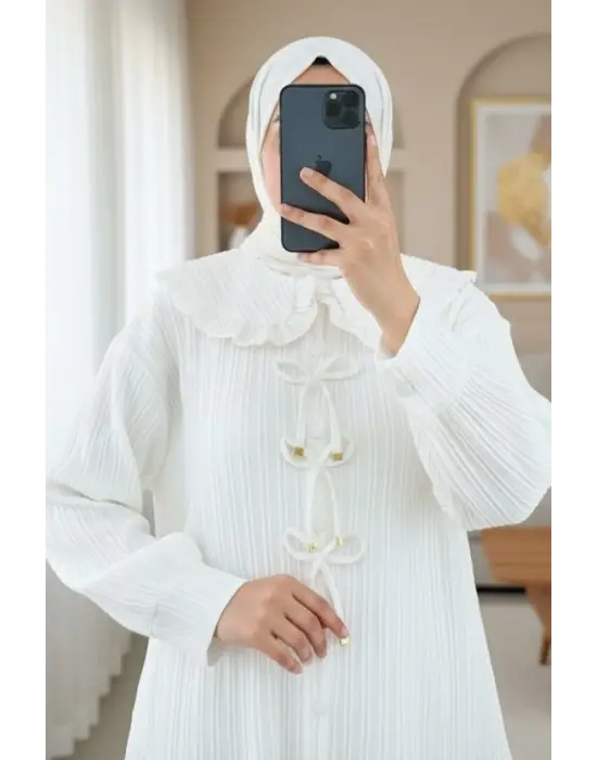 Önü Kurdele Detaylı Düğmeli Önlük Yaka Gömlek  -Beyaz