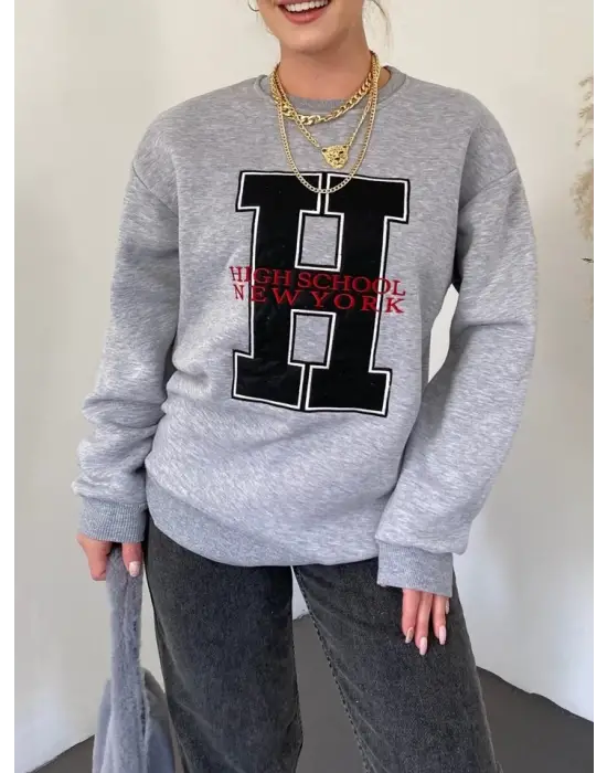 Omarı Soğuk Havaların Vazgeçilmezi: Nakış Detaylı Sweat Tunik