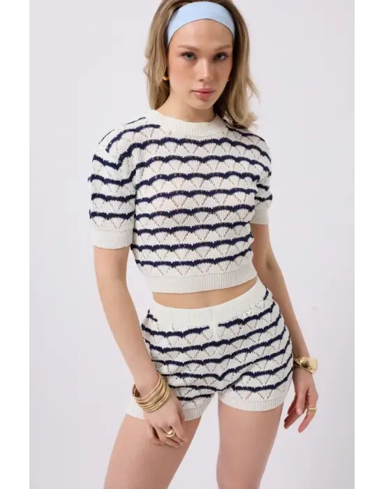 Örgü Detay Çizgili Crop Bluz