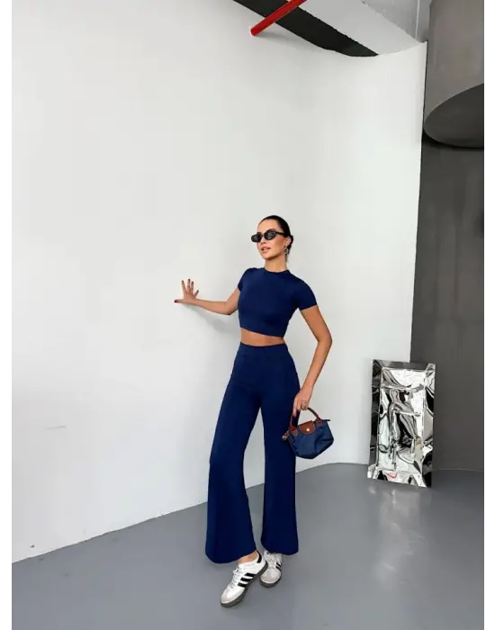 Osy Modal Yumuşak Dokulu Kumaş Kısa Kollu Crop Alt Ispanyol Paça Pantalon Ikili Takım - Lacivert