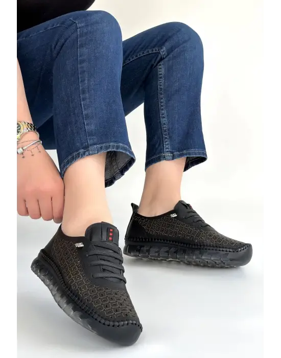 Otja Siyah Deri Lazerli Bağcıklı Spor Ayakkabı