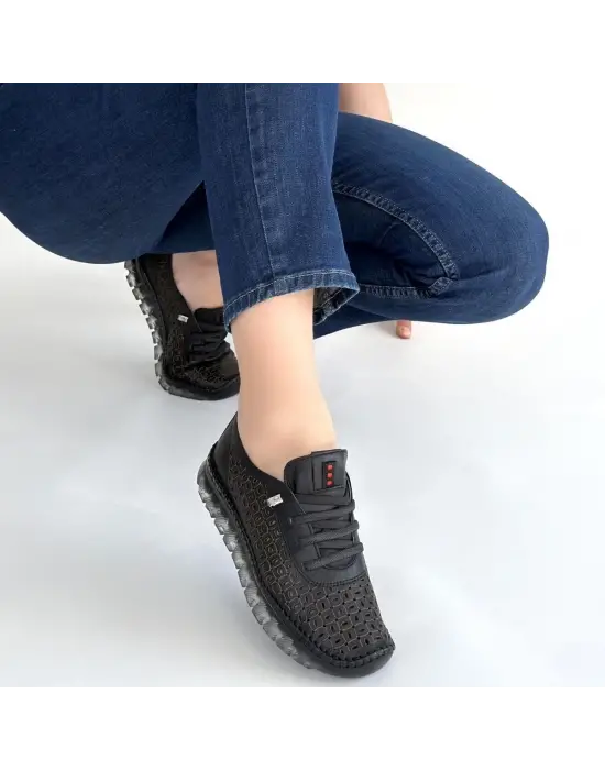 Otja Siyah Deri Lazerli Bağcıklı Spor Ayakkabı