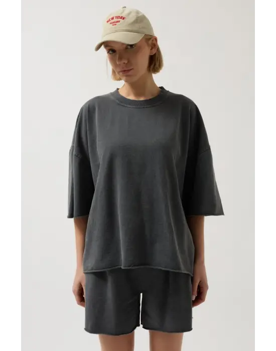 Oversize Lazer Kesim Bisiklet Yaka T-Shirt