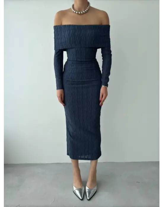 Omarı Şık Madonna Yaka Elbise