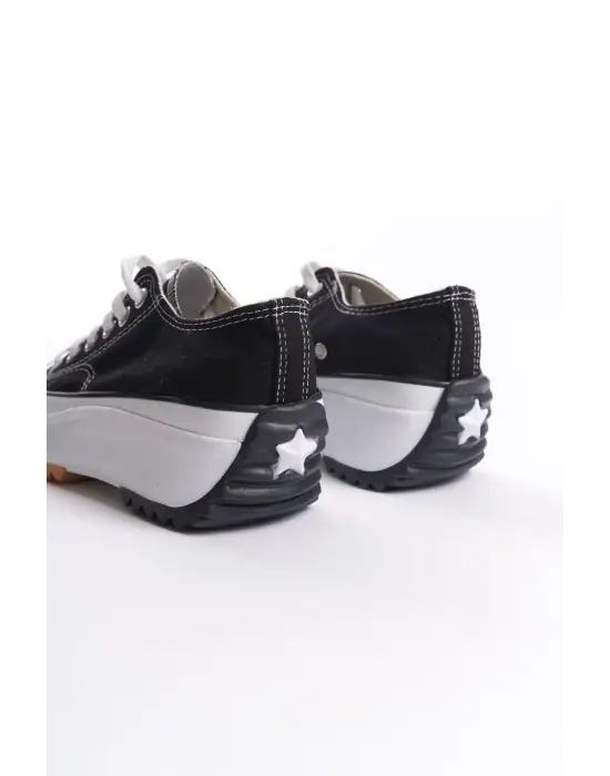 Zarif Bağcıklı Kadın Spor Ayakkabı