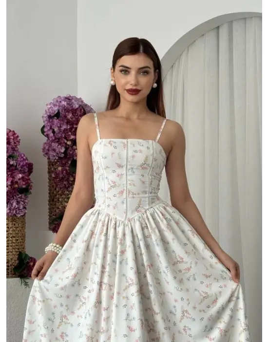 Omarı Şık ve Rahat İp Askılı Elbise