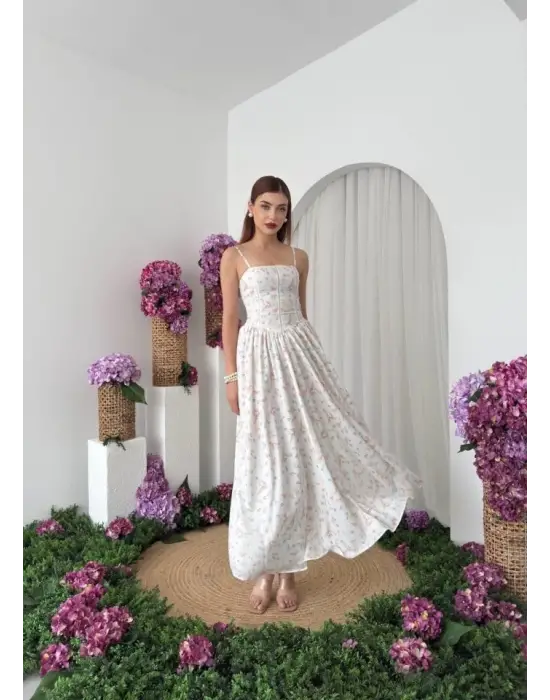 Omarı Şık ve Rahat İp Askılı Elbise