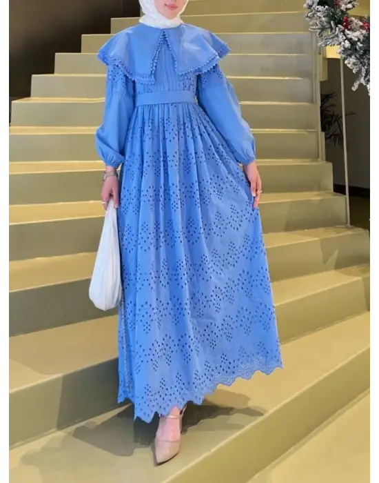 Omarı Mavi Dantel Detaylı Pelerin Yaka Elbise