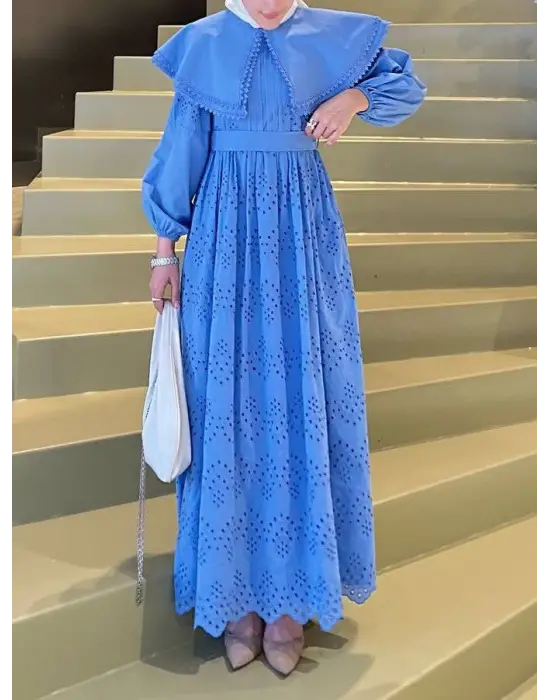 Omarı Mavi Dantel Detaylı Pelerin Yaka Elbise