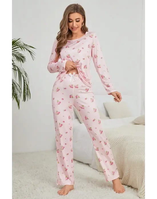 Omarı Pembe Çiçek Desenli Yumuşak Pijama Takımı