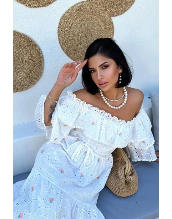 Pembe Omuzları Lastikli Brode Elbise