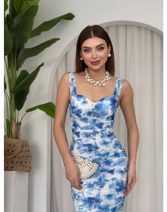 Omarı Elegan Büzgü Detaylı Elbise