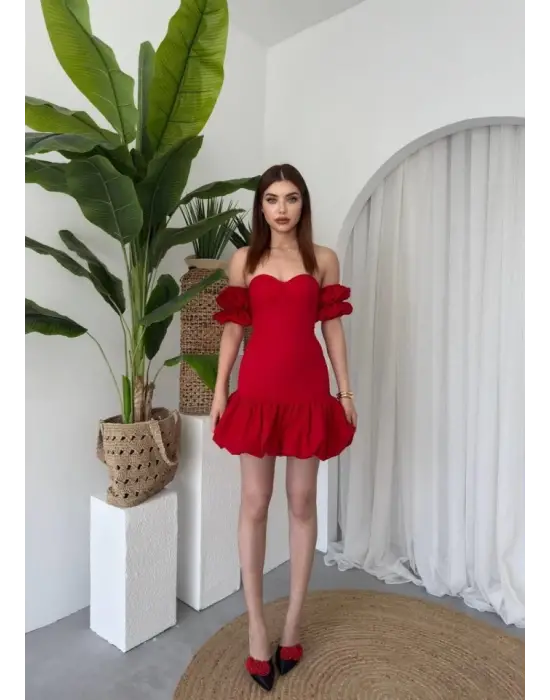 Omarı Zarif Siyah Straplez Elbise