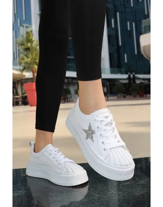 Modern Cilt Bağcıklı Spor Ayakkabı