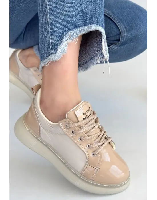 Zarif Rugan Bağcıklı Spor Ayakkabı