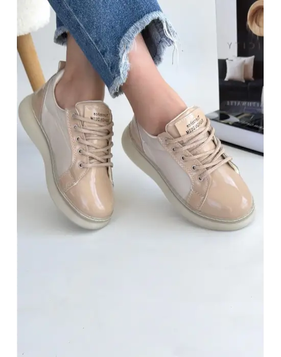 Zarif Rugan Bağcıklı Spor Ayakkabı