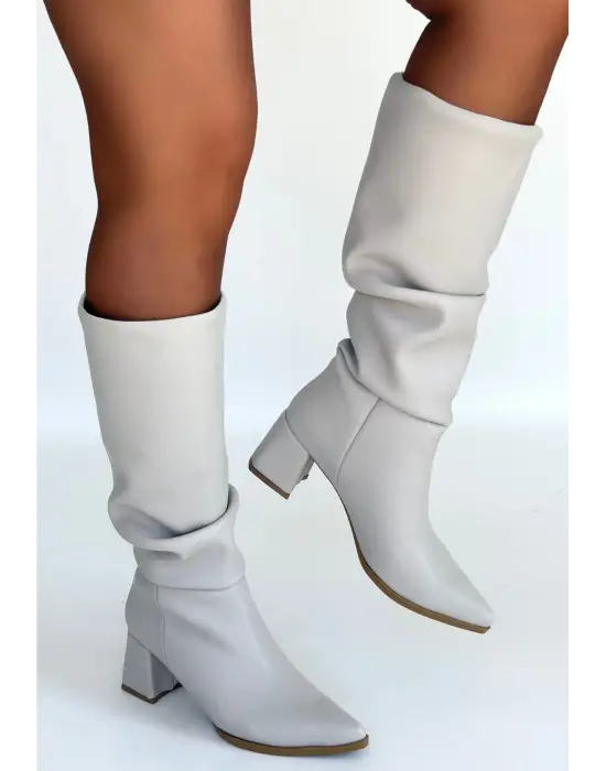 Pitay Bej Cilt Topuklu Çizme