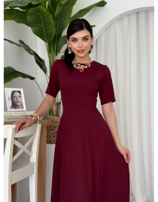 Omarı Zarif Asimetrik Kesim Pliseli Midi Elbise