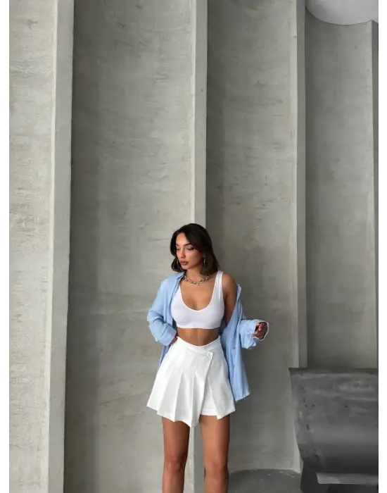 Omarı Yazın Rahatlığı: Pliseli Kadın Şort Etek