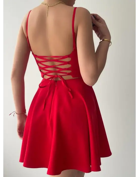 Omarı Siyah Dantel Detaylı Abiye Elbise