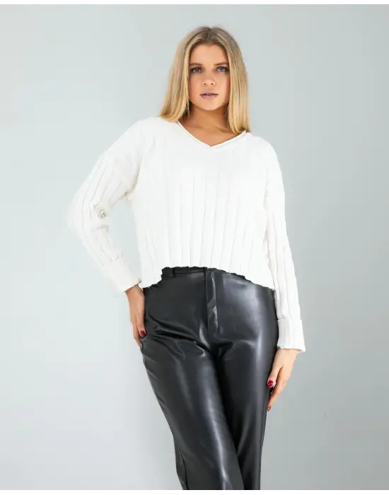 Çarpıcı Triko Kazak