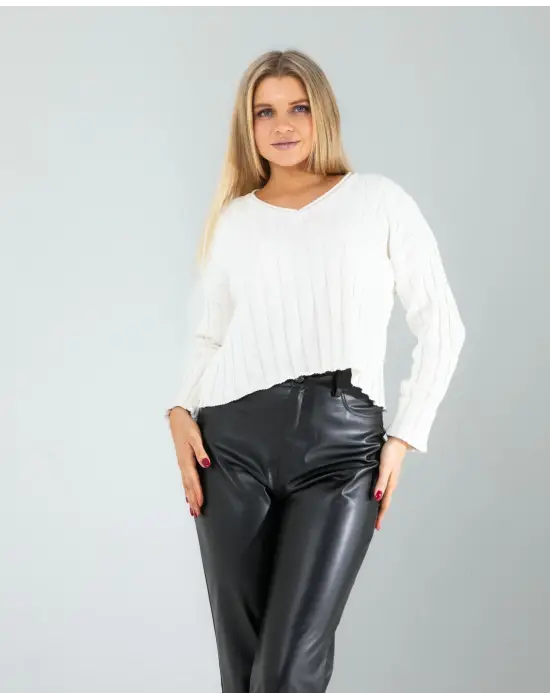 Çarpıcı Triko Kazak