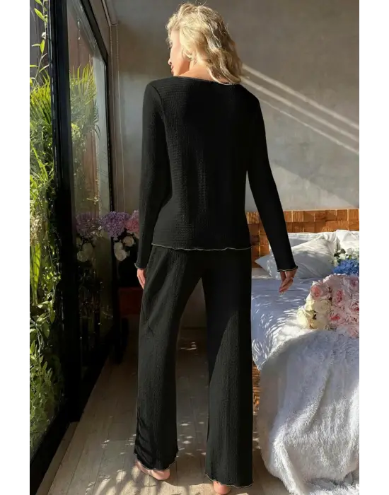 Premium Kadın Fitilli Pijama Takımı – Siyah Gold Biye Detaylı, Yumuşak Dokulu Ev Şıklığı