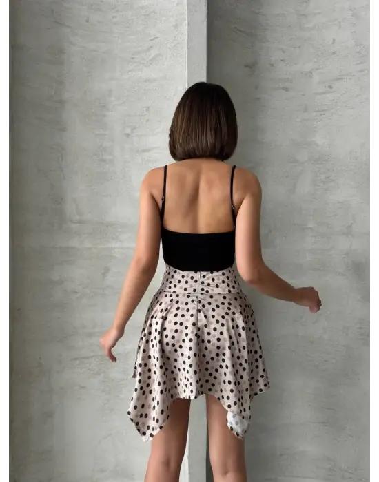 Çarpıcı Puantiyeli Etek