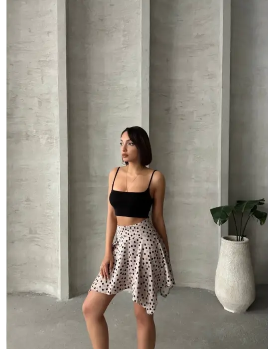 Çarpıcı Puantiyeli Etek
