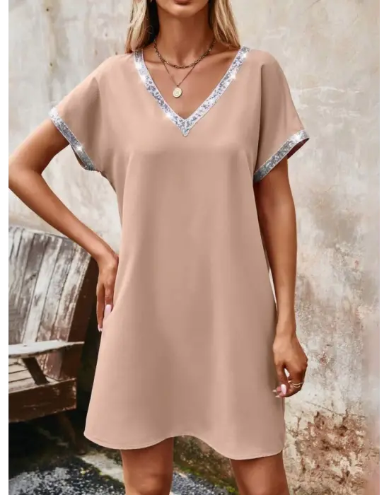 Omarı Parlak Payet Detaylarıyla Şık Elbise