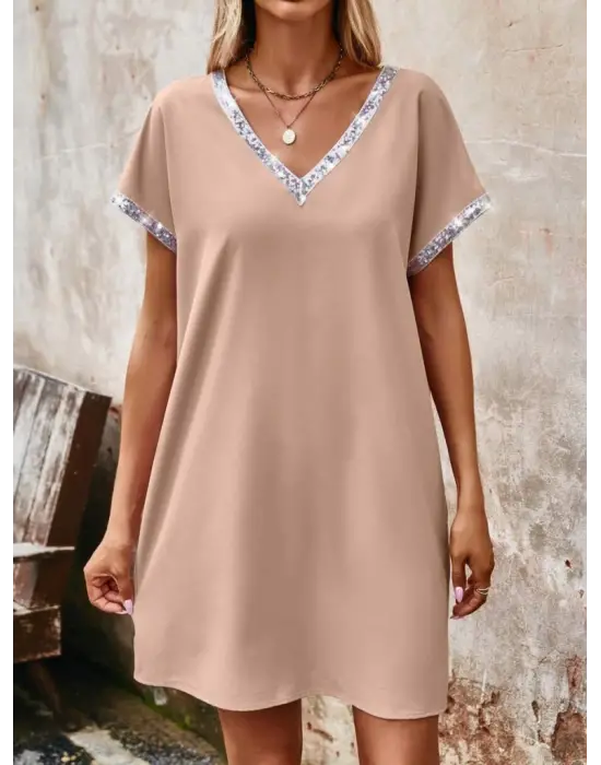 Omarı Parlak Payet Detaylarıyla Şık Elbise