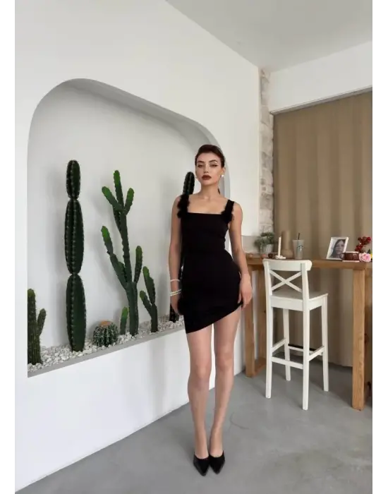 Omarı Zarif Mini Elbise Modeli