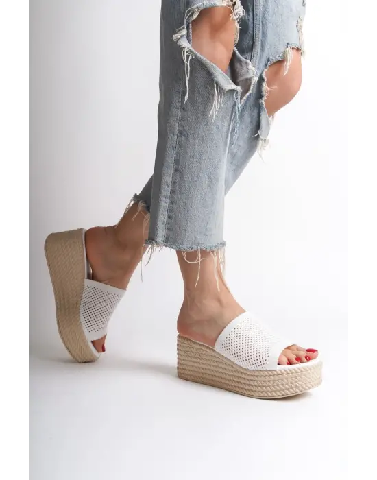 Rahat Dolgu Topuklu Bayan Terlik