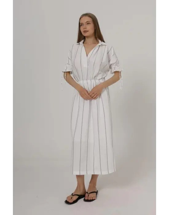 Omarı Zarif Beli Lastikli Beyaz Elbise