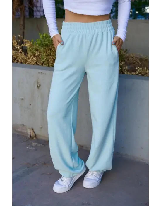 Omarı Esnek ve Rahat Düz Lastikli Eşofman - Mint Yeşili