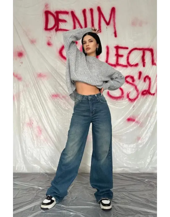 Omarı Rahat ve Şık Lacivert Kot Pantolon