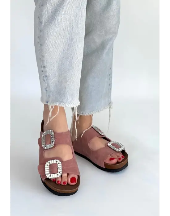 Omarı Rahat ve Şık Nubuk Terlik